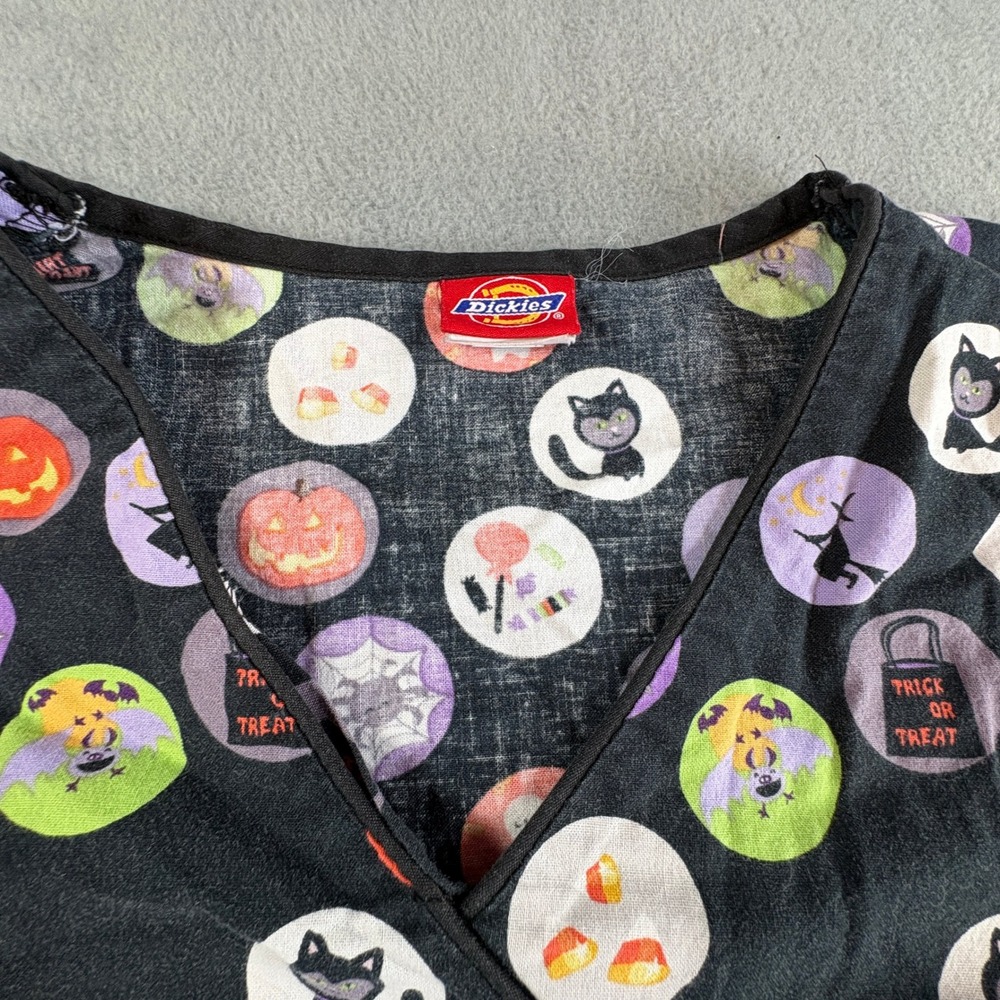 Dickies Halloween Scrub Top Womens Small Black Cat Pumpkin Ghost Cotton V-Small - Picture 4 of 9